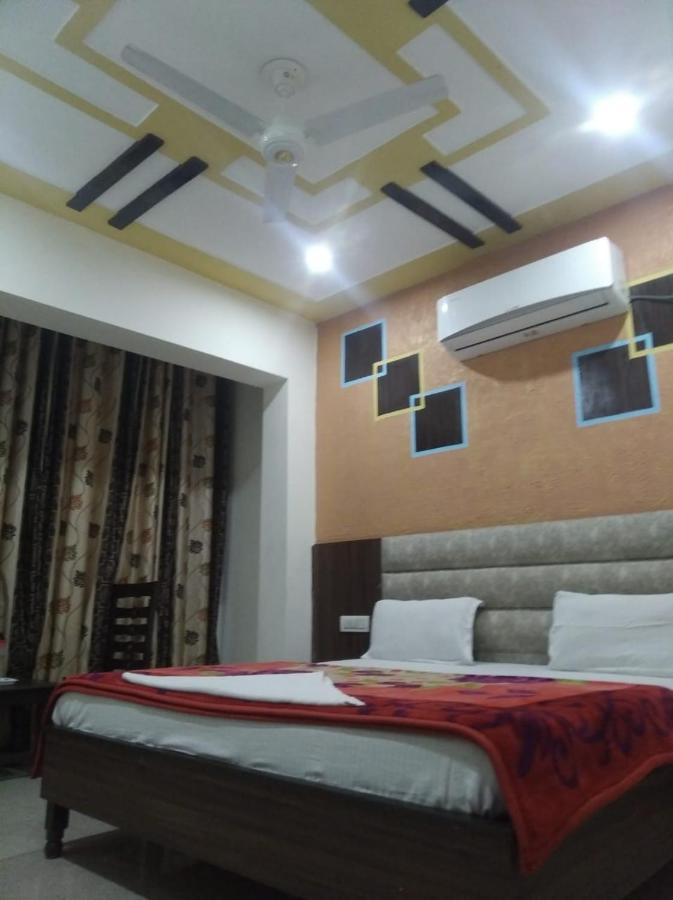 Hotel Chandigarh Inn Δωμάτιο φωτογραφία